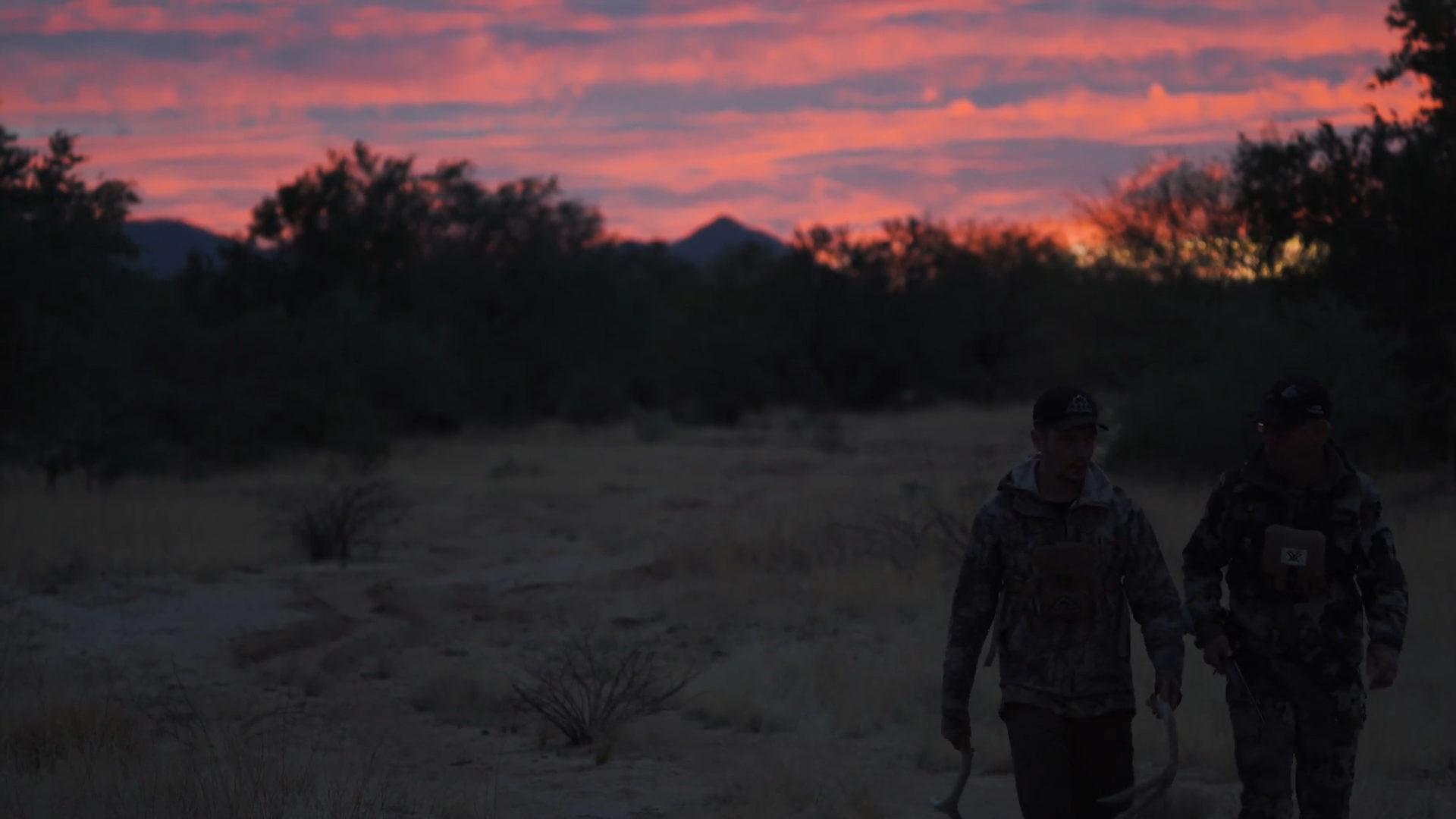 Father and Son Hunt episode thumbnail