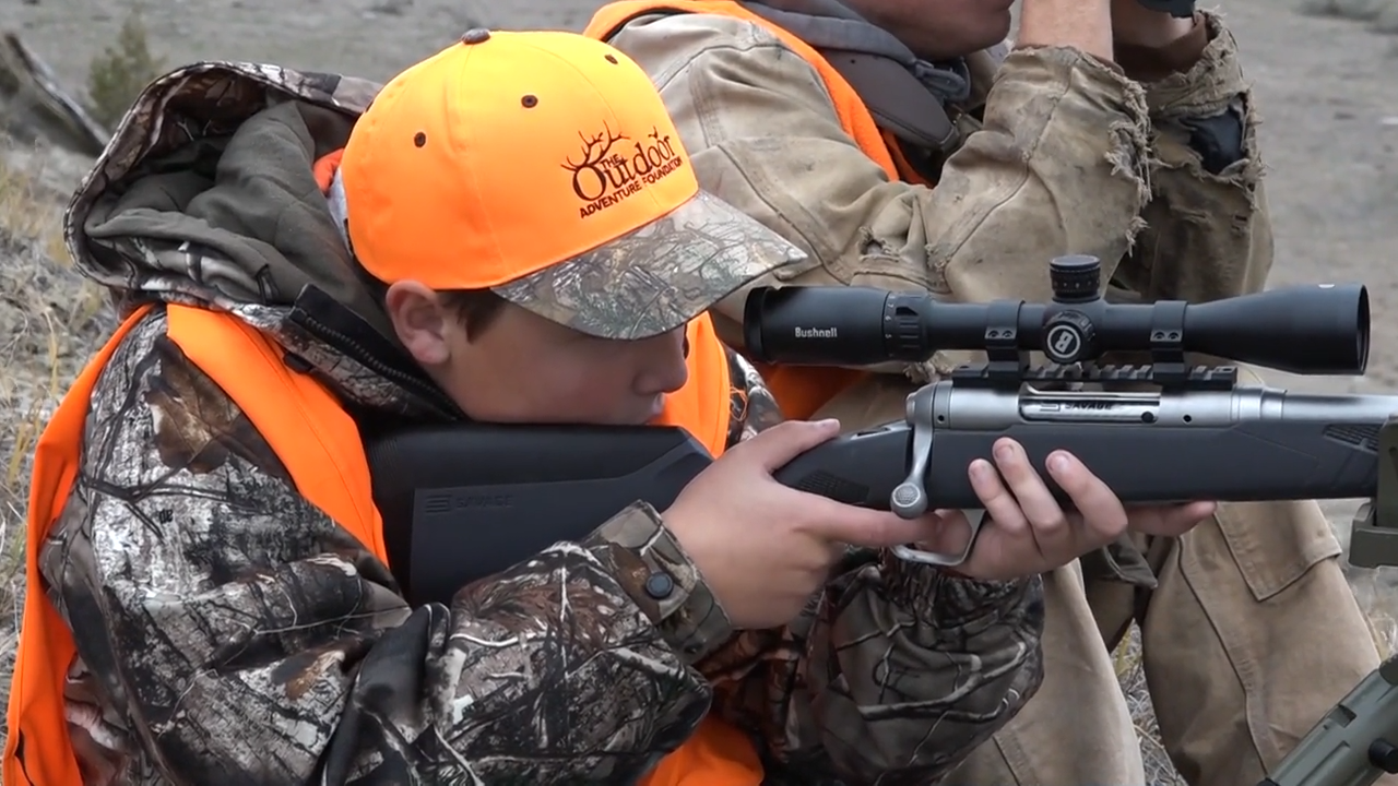 One Boy, Four Hunts! episode thumbnail