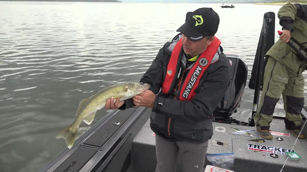 Lake Diefenbaker episode thumbnail