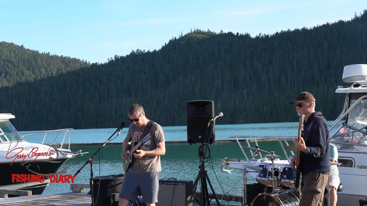 Season 5, Episode 1 episode thumbnail