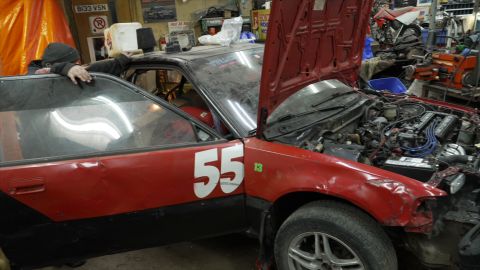 Season 10, Episode 4 episode thumbnail