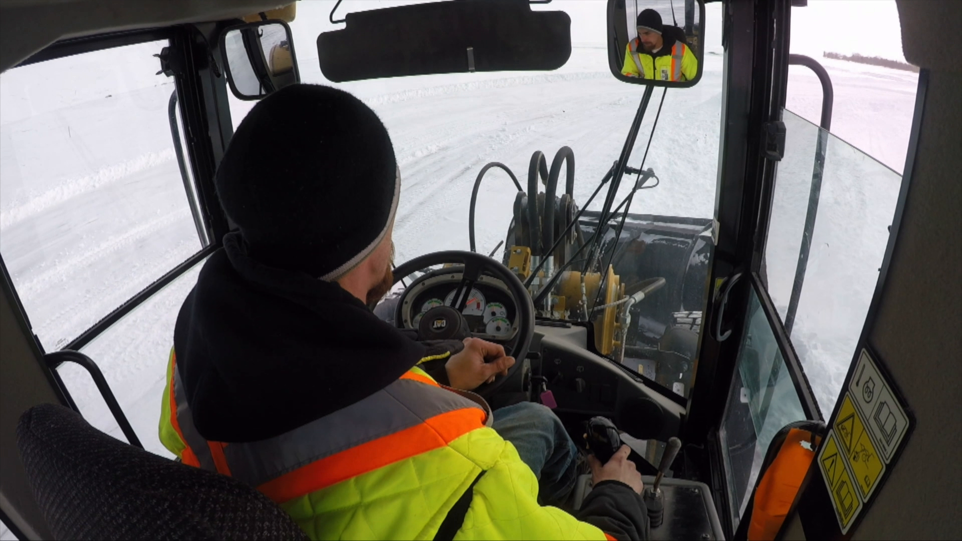 Season 13, Episode 1 episode thumbnail