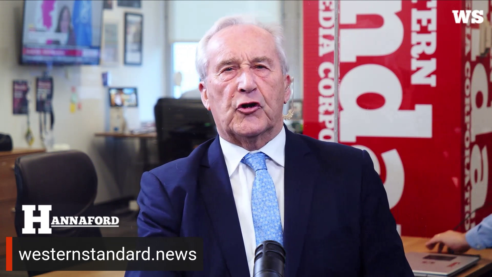 Get Kids Off Their Phones! episode thumbnail