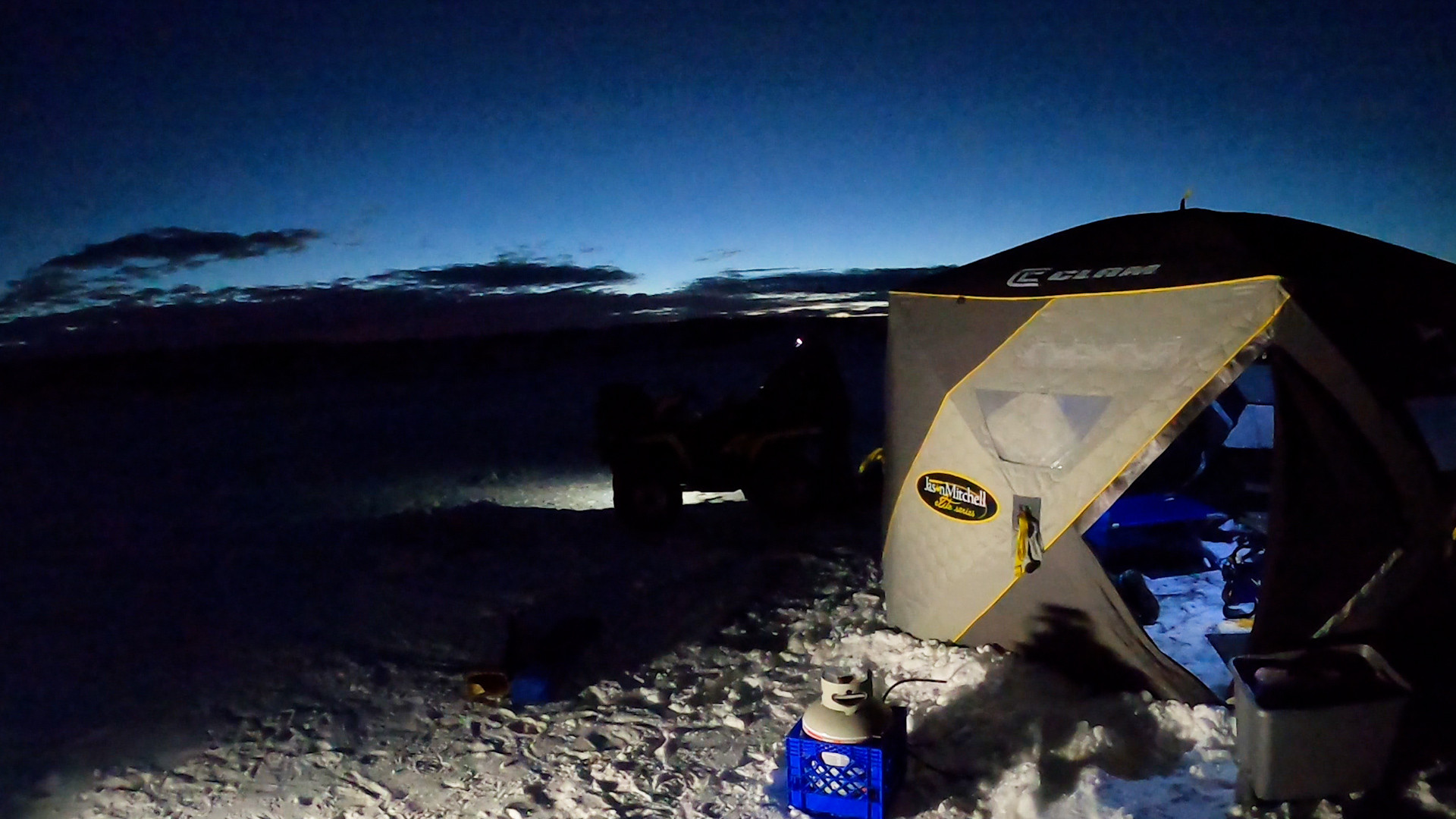 Overnight Ice Camping/Sakakawea Walleye episode thumbnail
