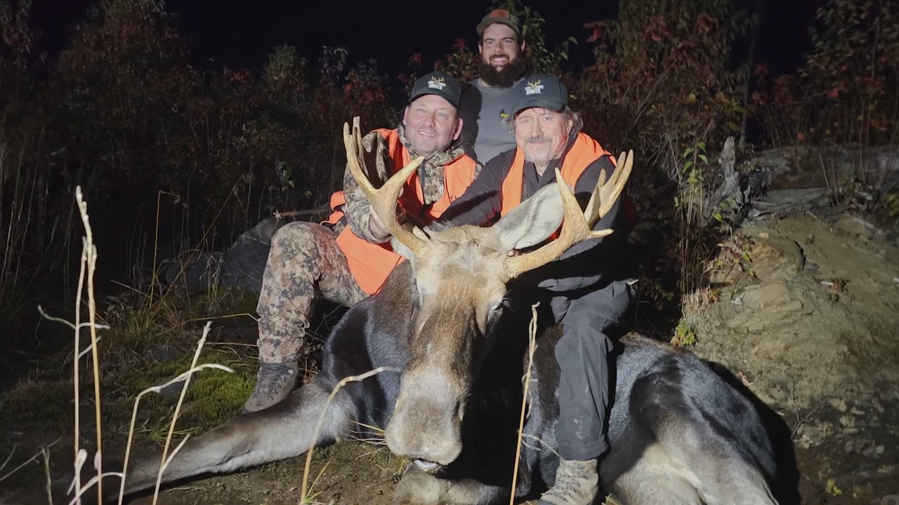 Moose Hunt at the 50th Parallel episode thumbnail
