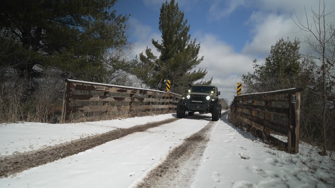 Minnesota Jeepin episode thumbnail