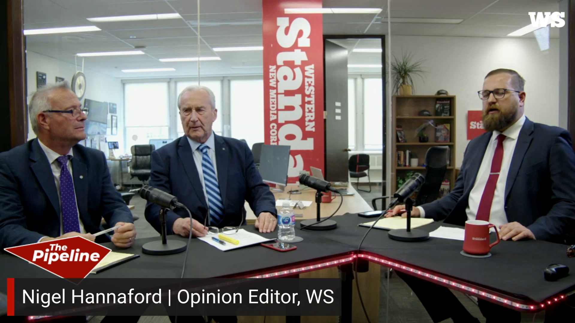 Carney is very, very afraid of reporters episode thumbnail