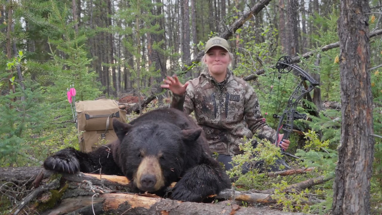 We found GIANT Bears in the Middle of Nowhere! | BEAR’N DOWN ‘26 Pt.1 episode thumbnail