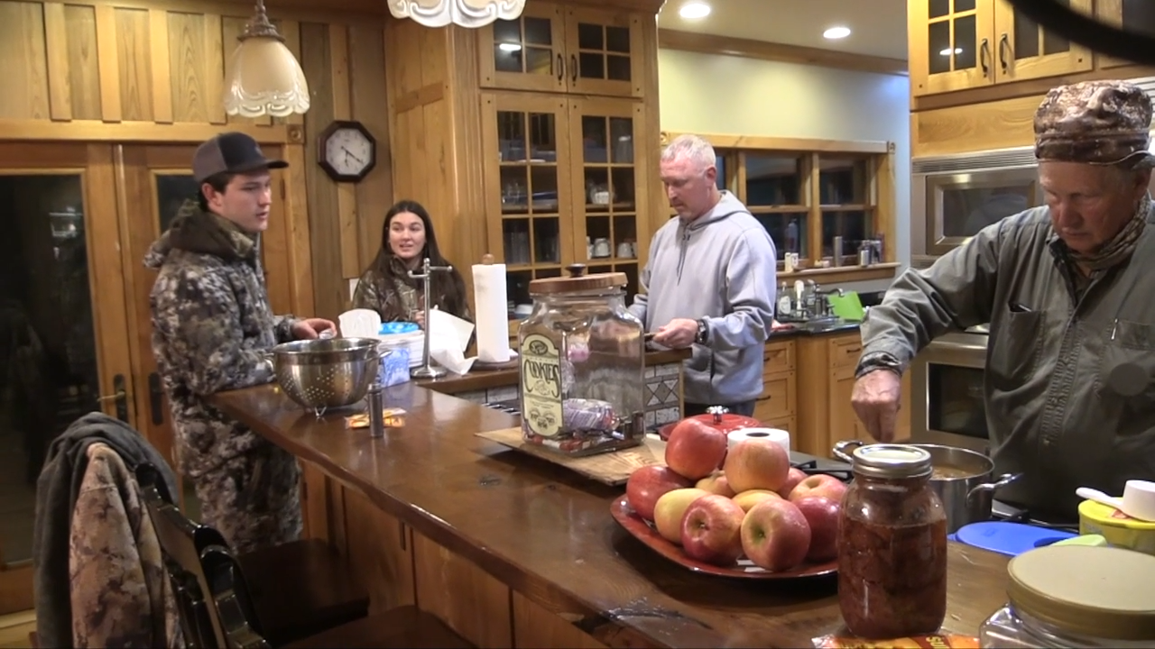 Kansas Thanksgiving episode thumbnail