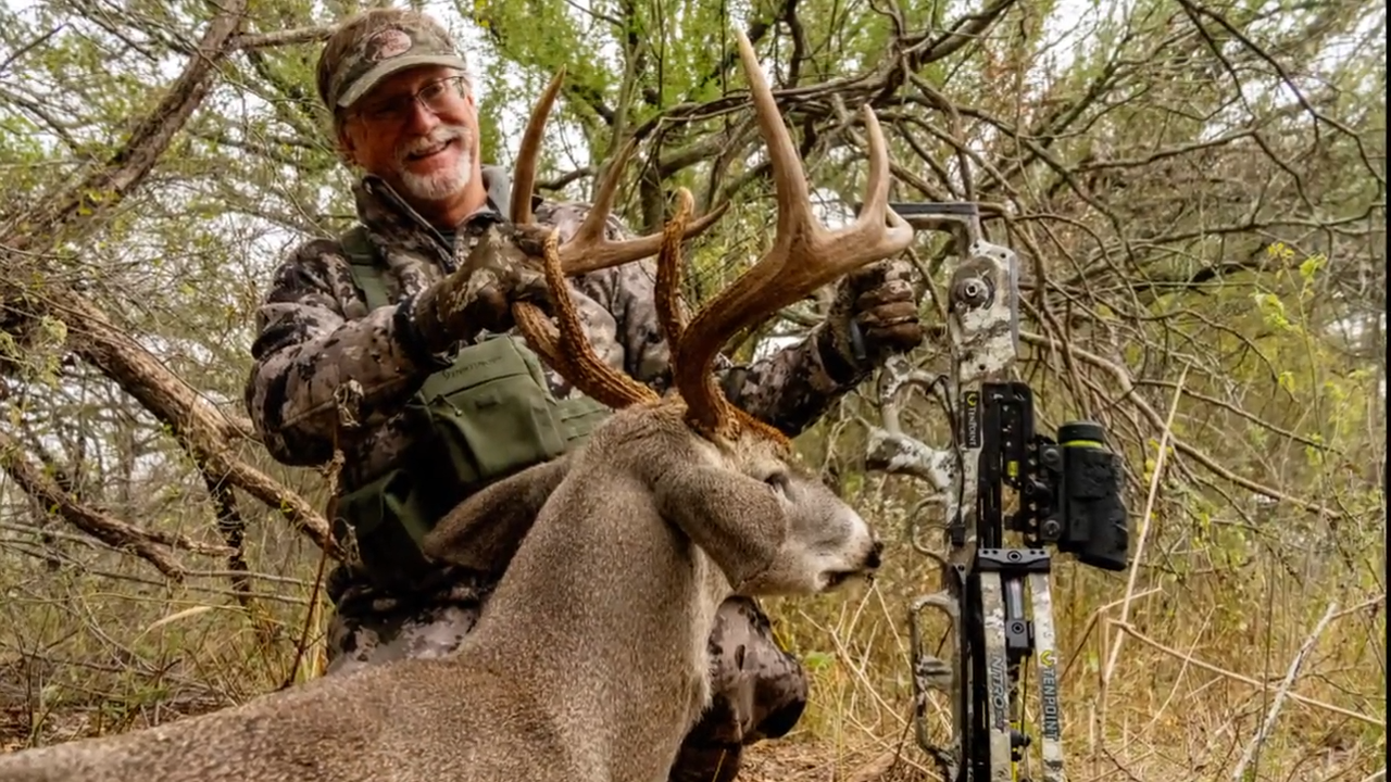 Crossbow Hunting During the Rut episode thumbnail