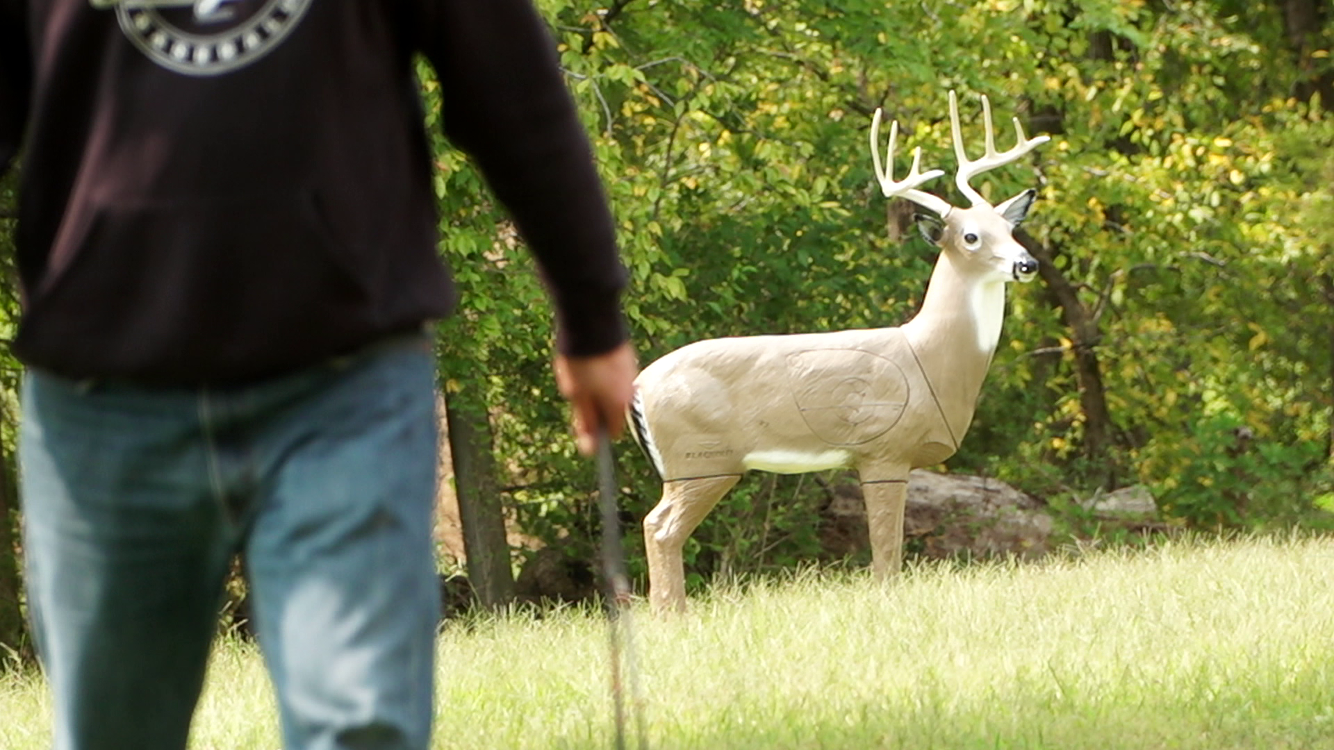 Bowhunting in Bourbon Country - Part 2 episode thumbnail